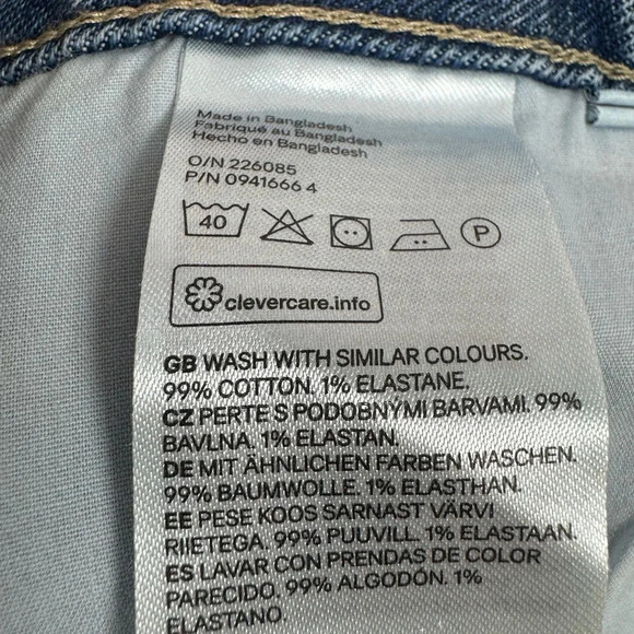 H&M NWT Women’s High Waist Mom Jeans Size 18 No distressing - Picture 4 of 8